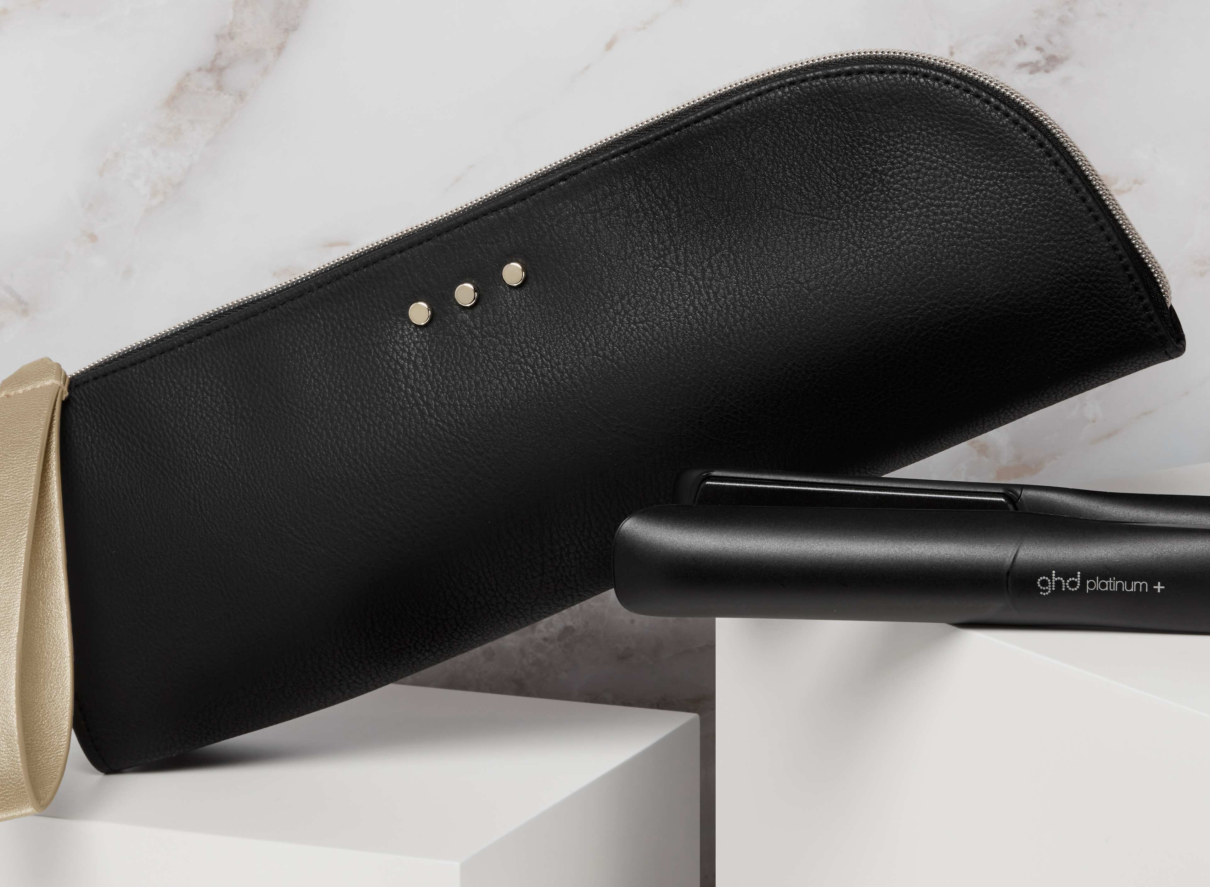 ghd Platinum+ With Styler Carry Case