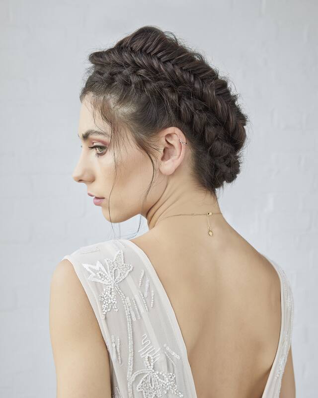 Hairstyles_Hub_Wedding_Carousel_Image_Global.jpg