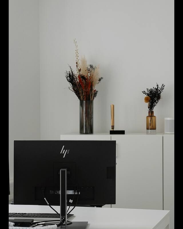 ghd Townhouse Arbeitsplatz mit Deko