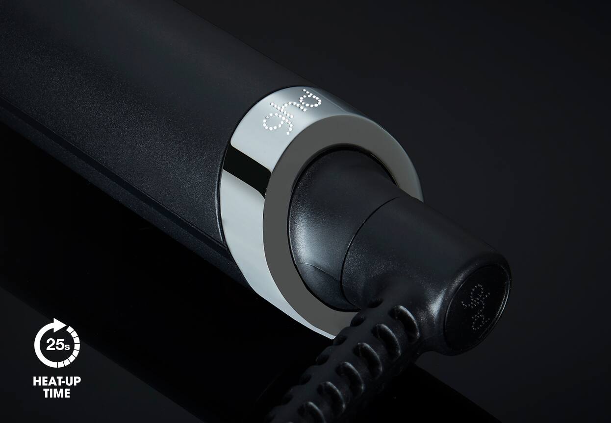GHD CURVE® CLASSIC WAVE WAND cable close up