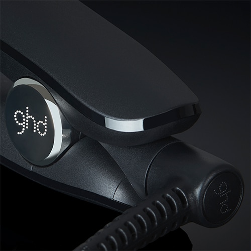 ghd one inch gold styler hinge close-up image