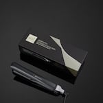 GHD PLATINUM+ HAIR STRAIGHTENER IN BLACK