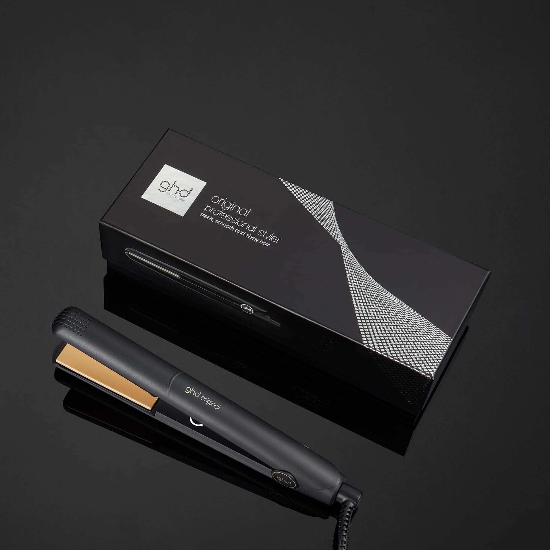 ghd original Glätteisen in Schwarz mit goldenen Platten