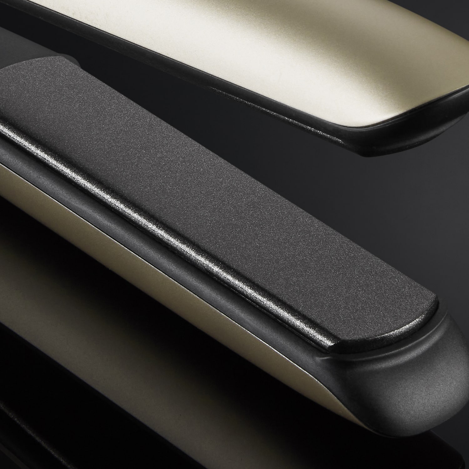 Plates close up - platinum+ champagne gold