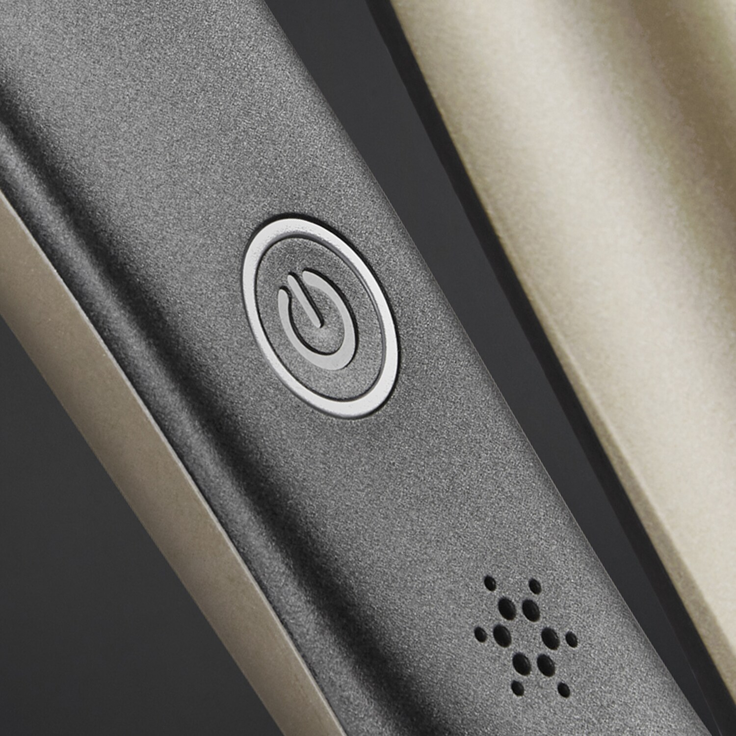 ghd gold® Ein-und Ausschalter